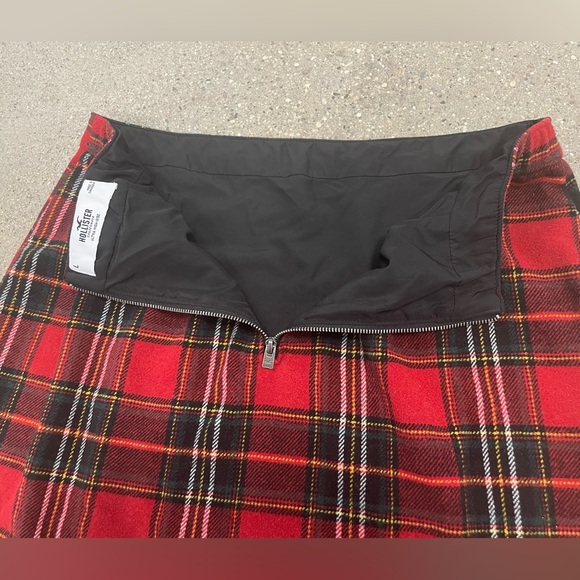 Hollister Ultra High-rise Wool Plaid Flannel mini Skirt size large - Picture 8 of 9